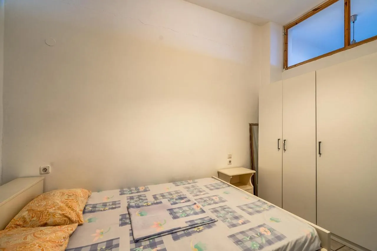 Vangelis Apartment Angon